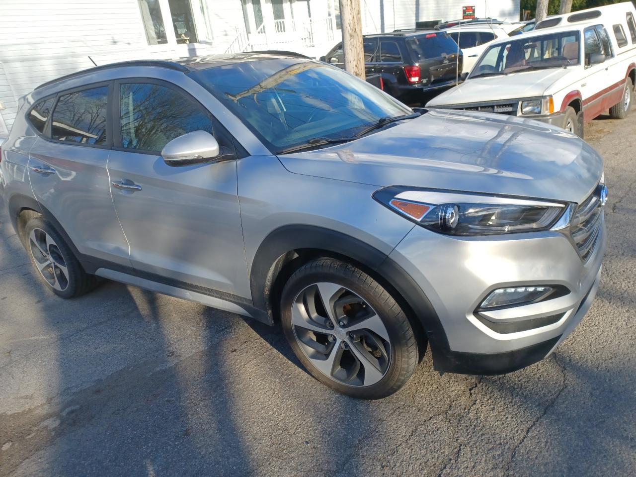 2017 Hyundai Tucson Limited vin: KM8J3CA27HU456879