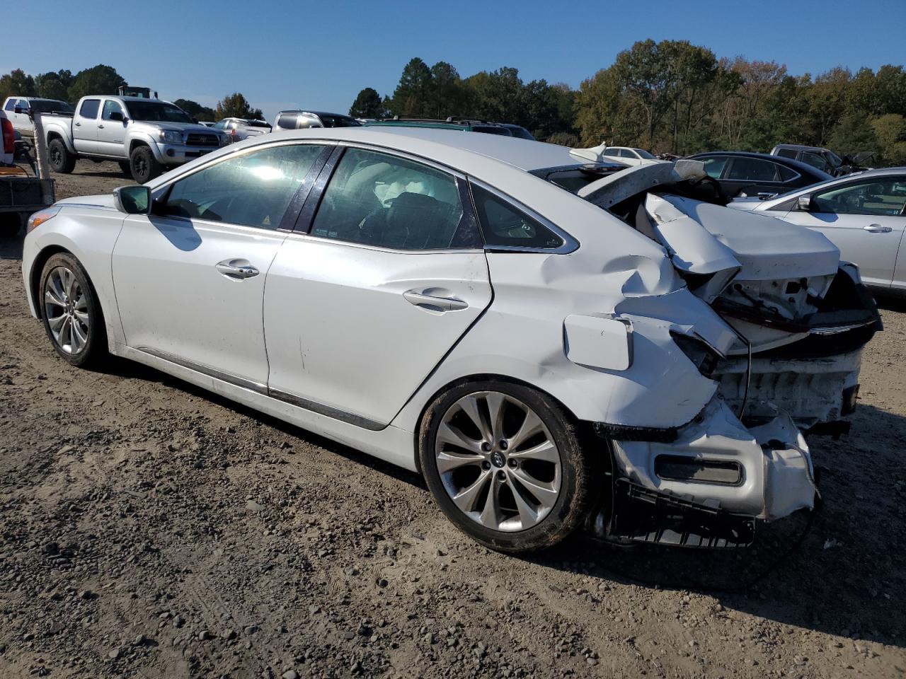 Lot #3037150484 2012 HYUNDAI AZERA GLS