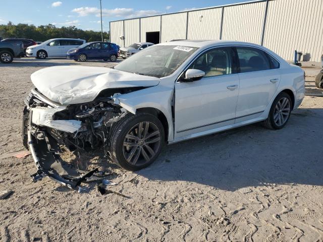 2018 VOLKSWAGEN PASSAT SEL - 1VWCA7A32JC024535