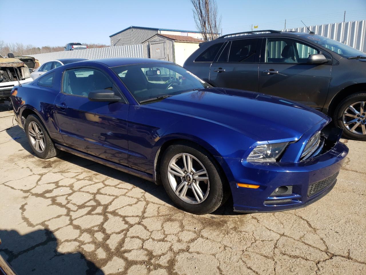 2014 Ford Mustang vin: 1ZVBP8AM5E5290098