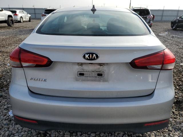 3KPFK4A70JE265615 | 2018 KIA FORTE LX