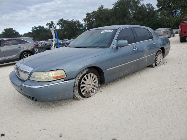 2003 Lincoln Town Car Signature