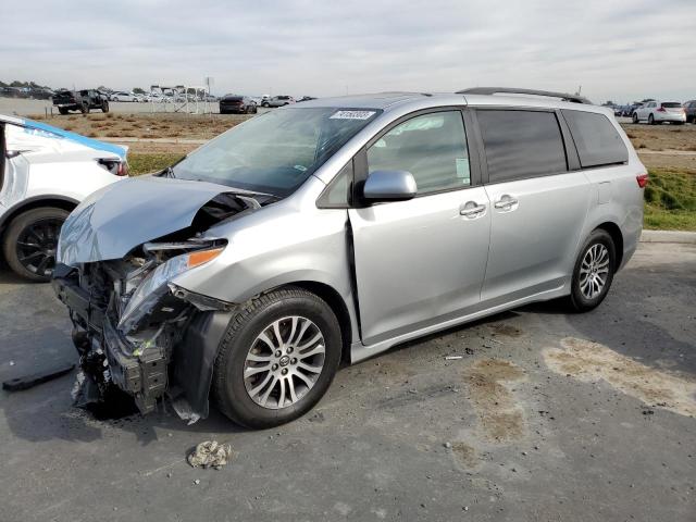 2020 Toyota Sienna XLE