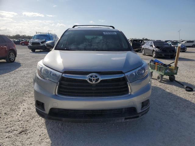 VIN 5TDZKRFH8FS058303 2015 Toyota Highlander, LE no.5