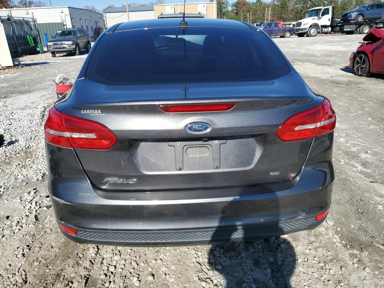 1FADP3F25JL226399 2018 Ford Focus Se