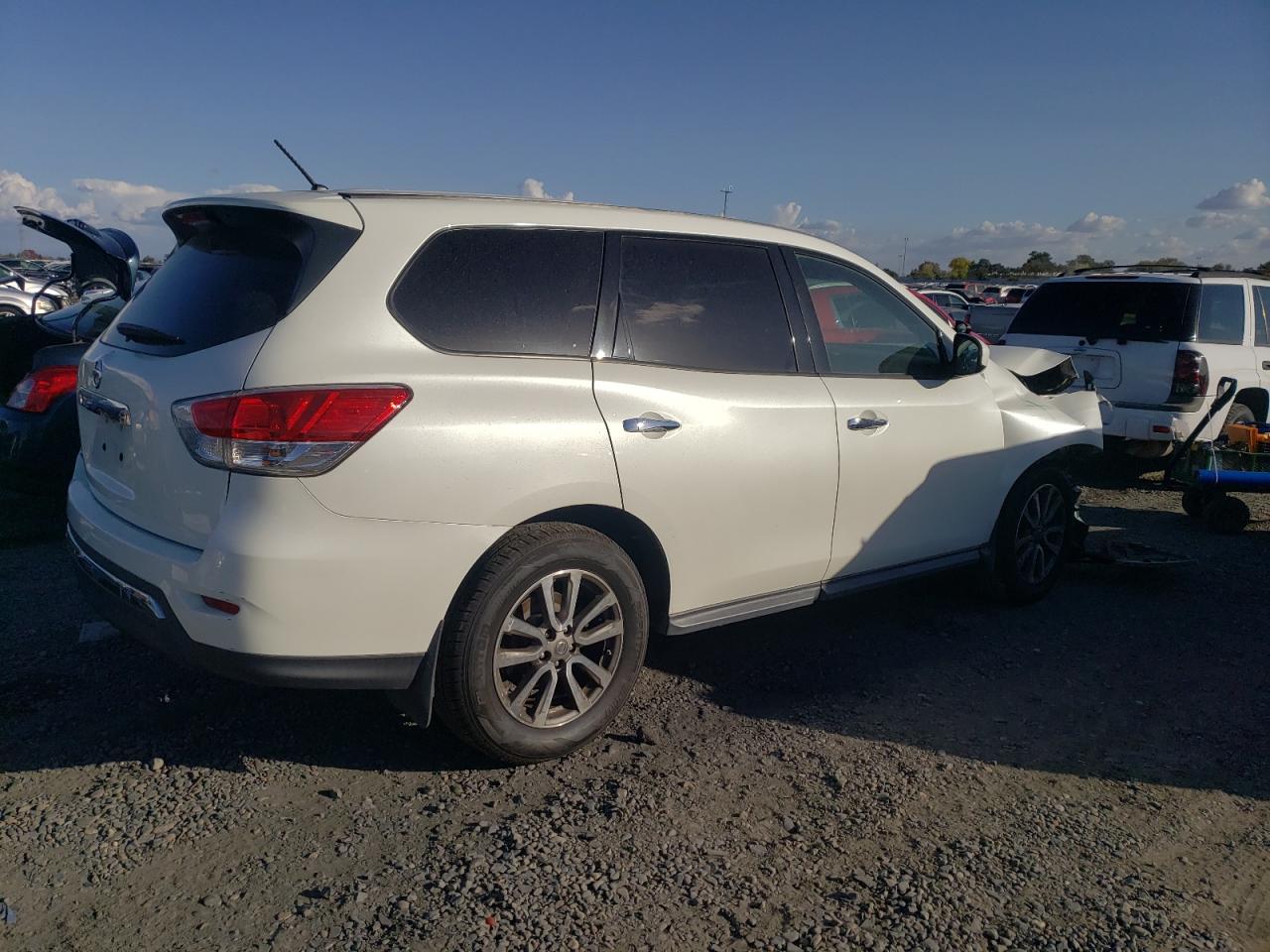 5N1AR2MN1FC642189 2015 Nissan Pathfinder S 5N1AR2MN1FC642189 2015 Nissan Pathfinder S
