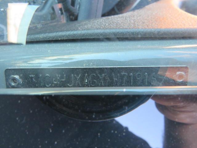 1C4HJXAGXMW719165 Jeep Wrangler Sport
