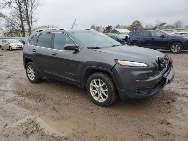 1C4PJMCS0GW280204 Jeep Cherokee Latitude