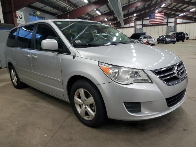 2010 Volkswagen Routan Se VIN: 2V4RW3D19AR393195 Lot: 75940573