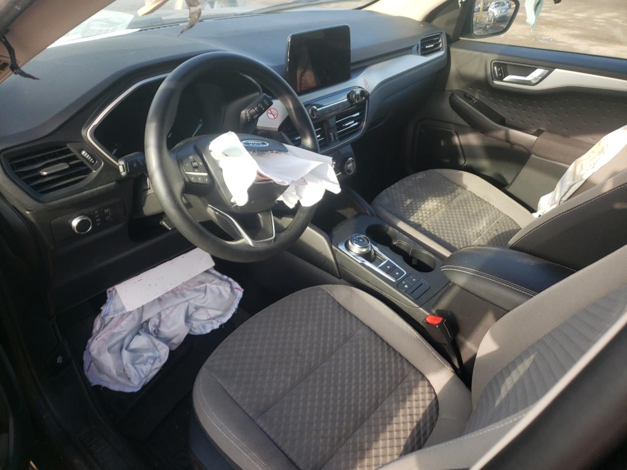 VIN: 1FMCU9G60LUC52890 2020 FORD ESCAPE