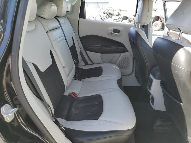 3C4NJDBB3JT492746 Jeep Compass Latitude