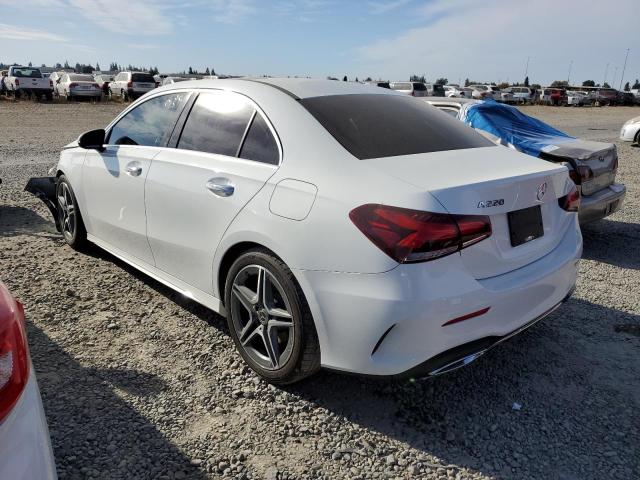 WDD3G4EB5KW029378 Mercedes-Benz A 220