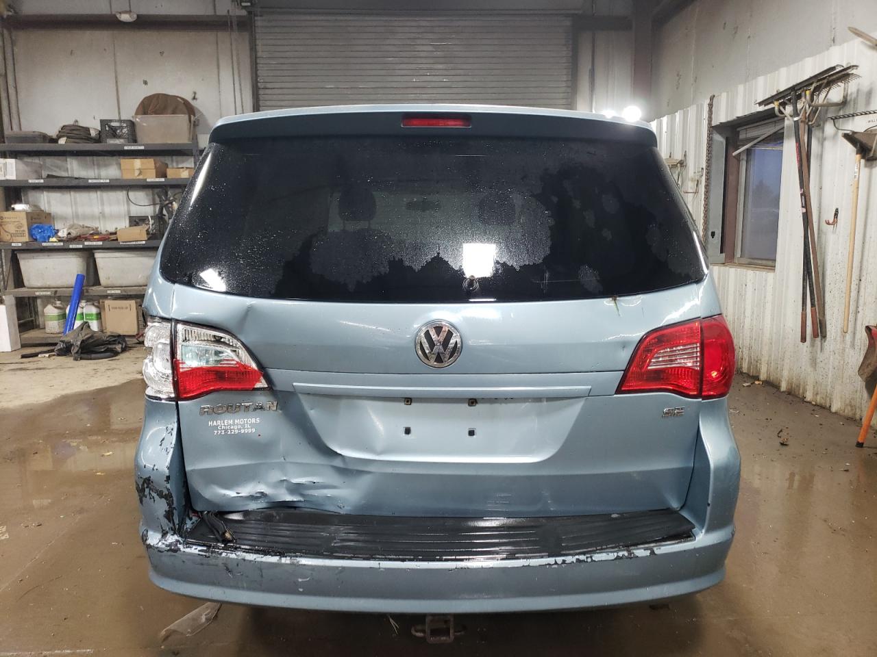 2V8HW34179R500864 2009 Volkswagen Routan Se