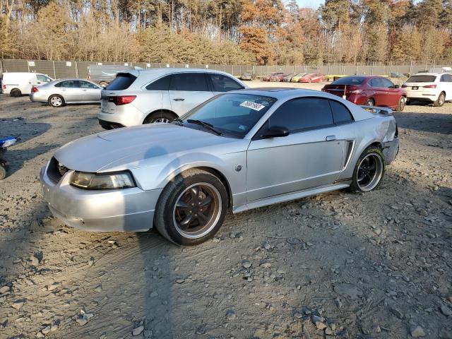 2004 Ford Mustang 