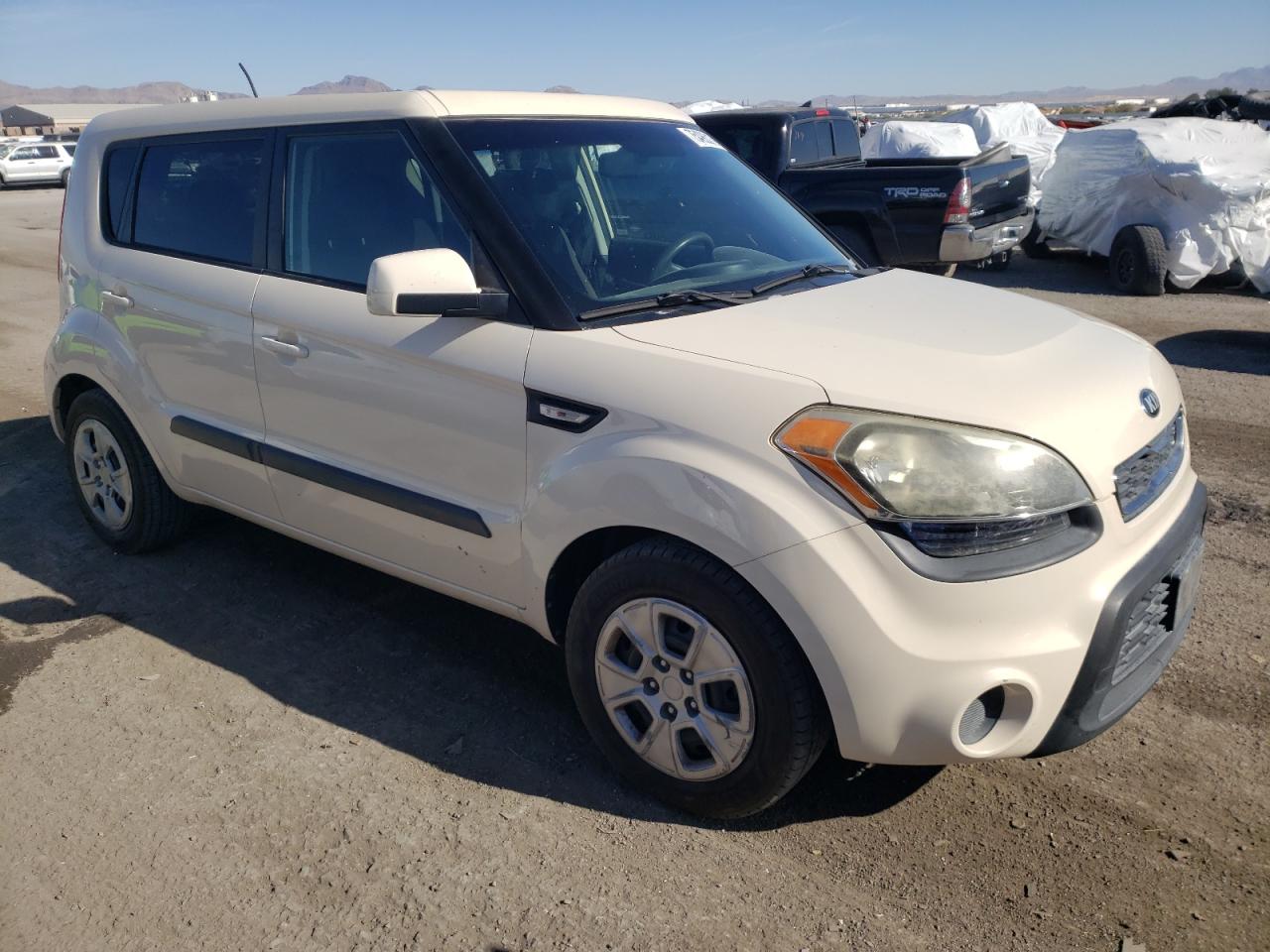 2013 Kia Soul vin: KNDJT2A59D7775170