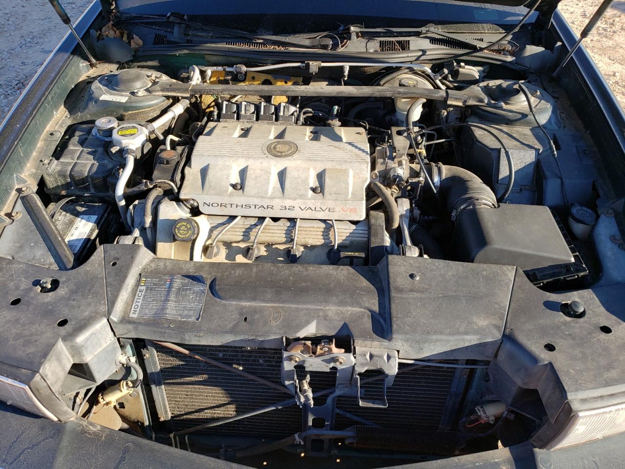 1G6KD52Y5TU261329 1996 Cadillac Deville