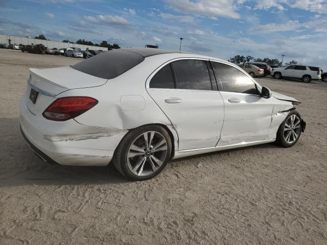 WDDWF4JB4JR349178 2018 MERCEDES-BENZ C-CLASS, photo no. 3