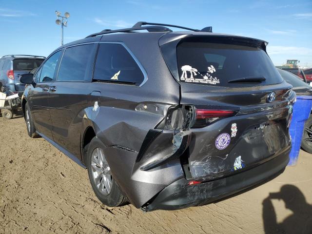 5TDJRKEC1NS117809 | 2022 Toyota sienna xle