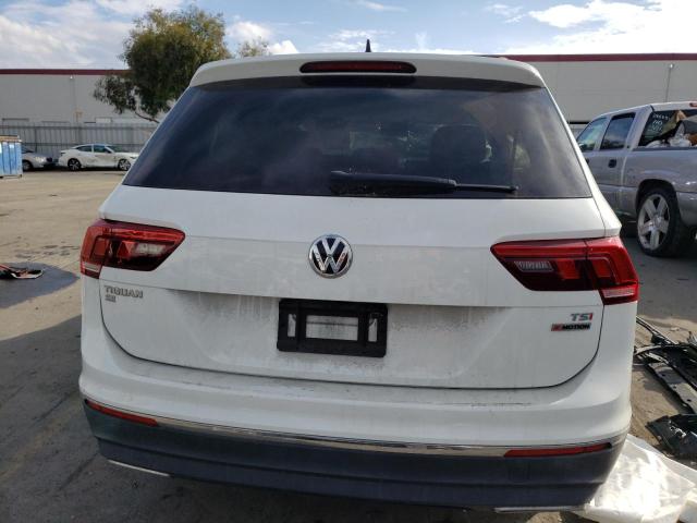 2018 VOLKSWAGEN TIGUAN SE - 3VV2B7AX2JM218741