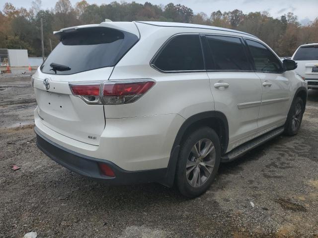 VIN 5TDKKRFH6FS106074 2015 Toyota Highlander, Xle no.3