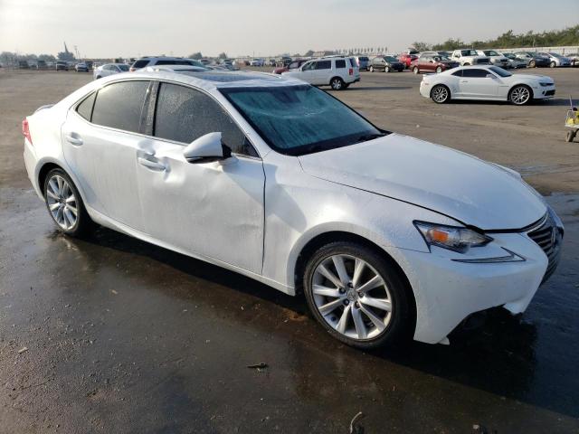 JTHBA1D27G5010415 Lexus IS 200T