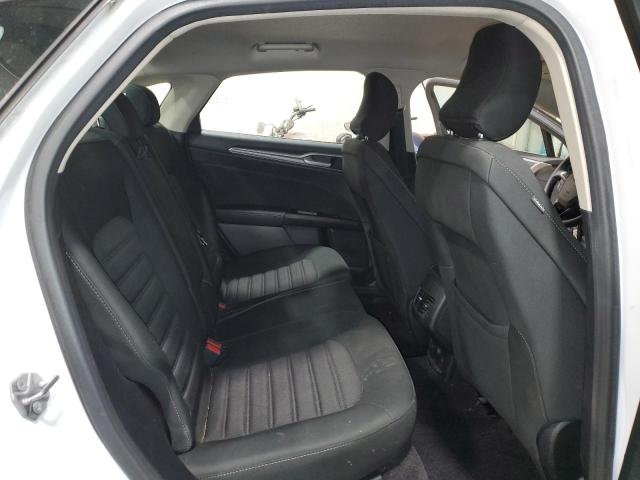 3FA6P0HD4HR136887 Ford FUSION SE