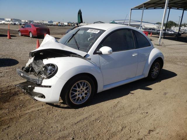 2010 Volkswagen New Beetle 