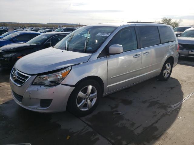 2011 Volkswagen Routan SE