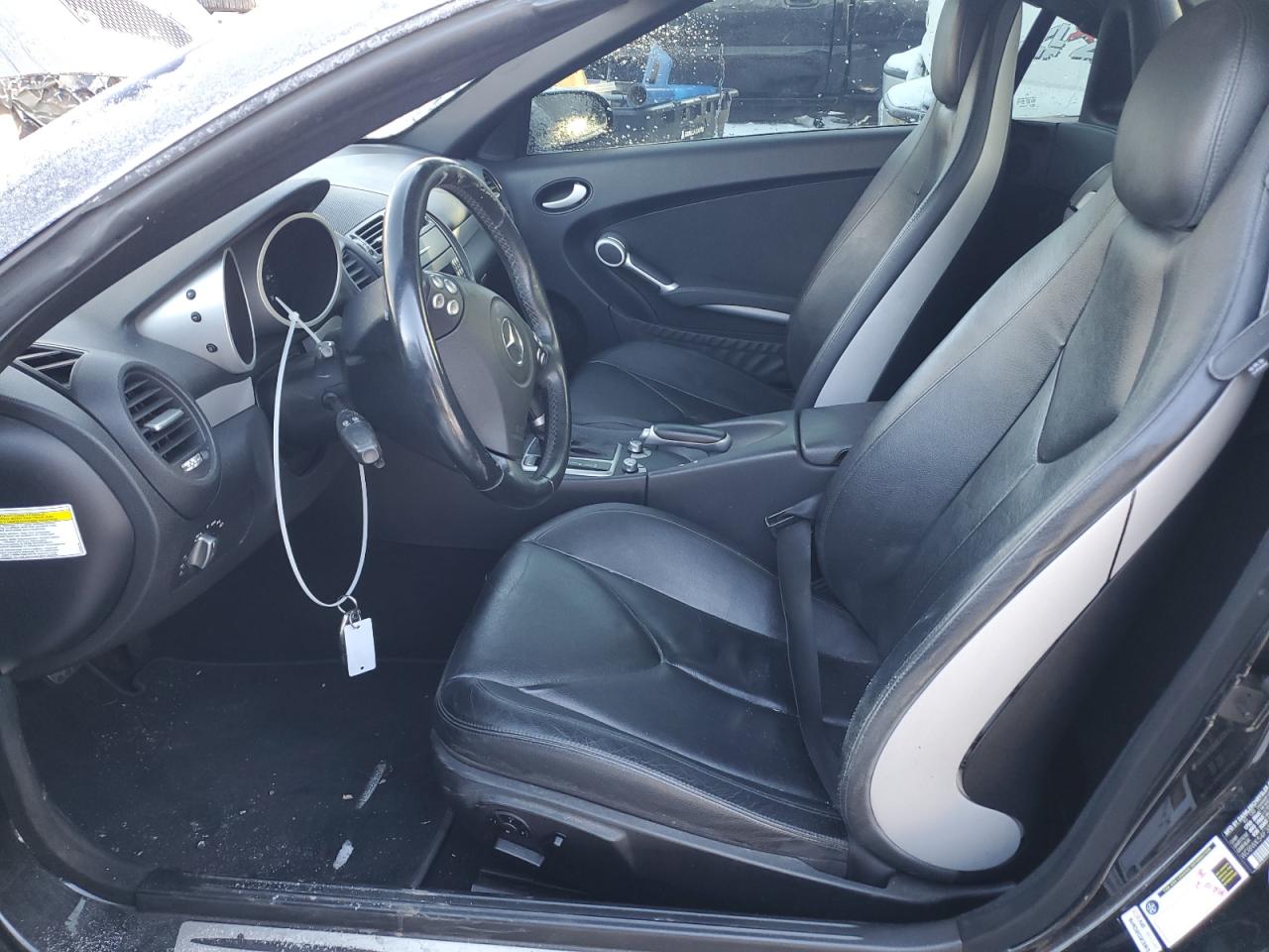 WDBWK54F38F180999 2008 Mercedes-Benz Slk 280