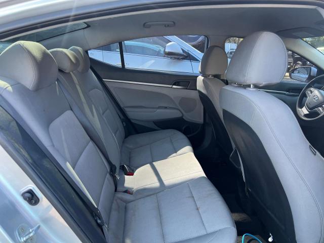 5NPD74LF8HH212678 Hyundai ELANTRA SE