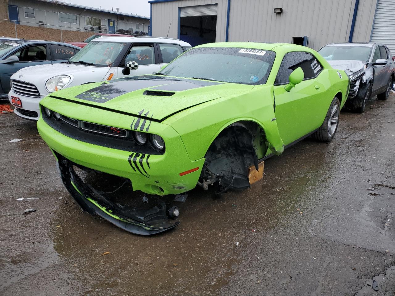 2C3CDZAT1FH718826 2015 Dodge Challenger Sxt
