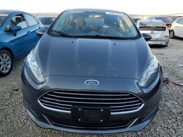 3FADP4EJ2JM113586 2018 Ford Fiesta Se
