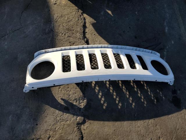 1C4NJPFA9HD102008 Jeep Patriot Latitude