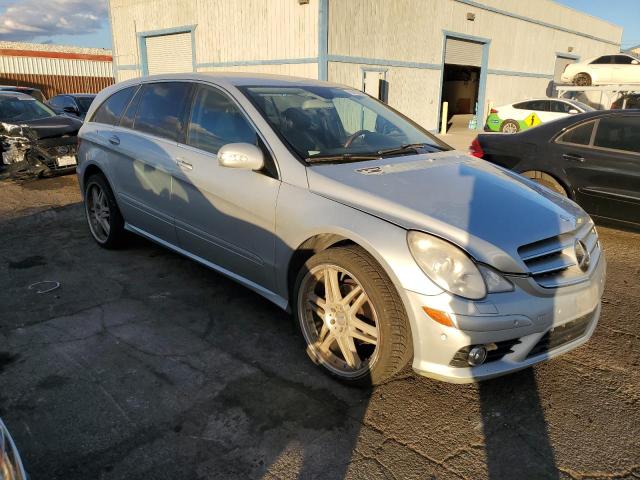 2007 Mercedes-Benz R 500 VIN: 4JGCB75E17A043069 Lot: 75413813