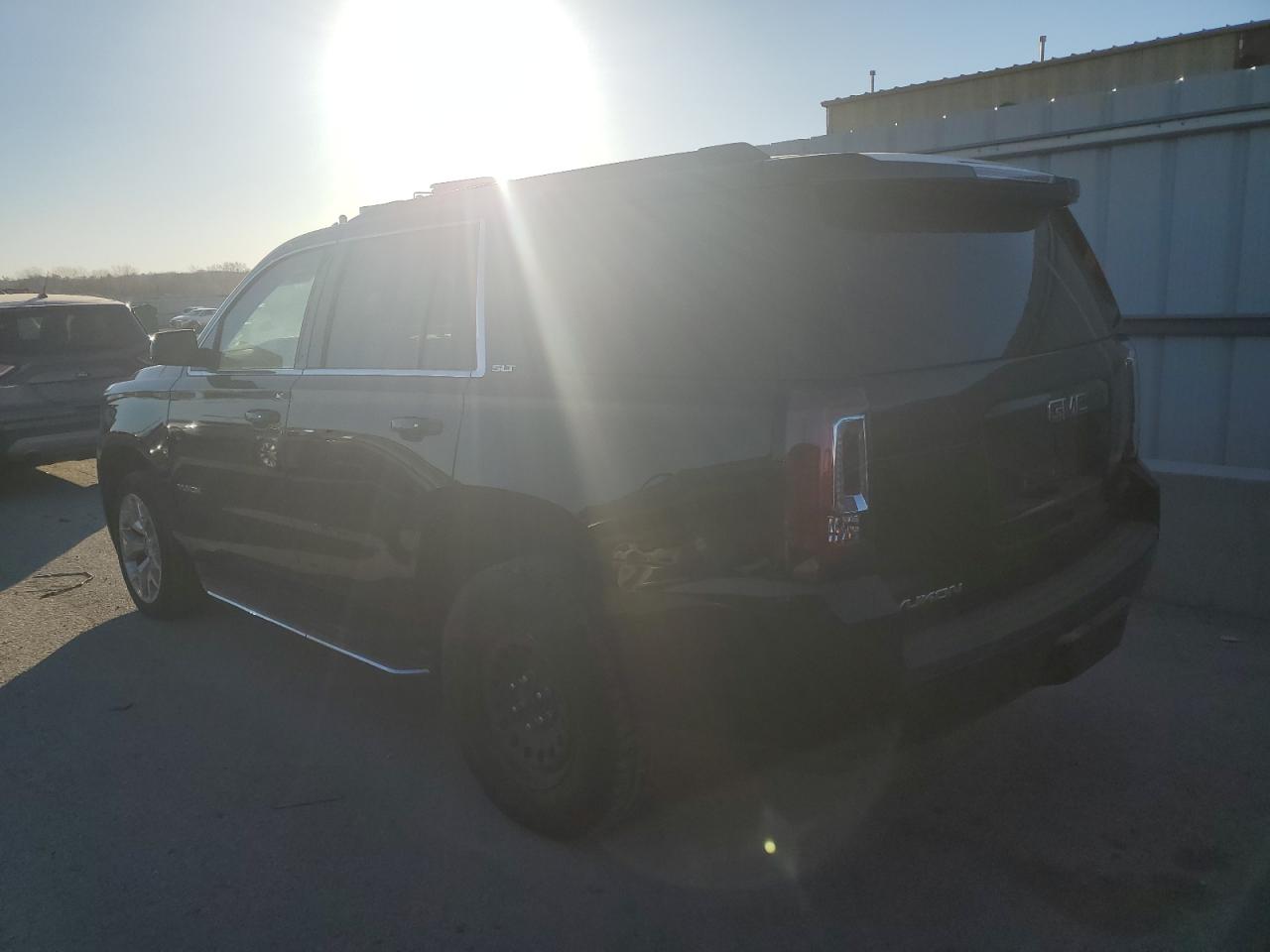 2016 GMC Yukon Slt vin: 1GKS2BKC8GR240347