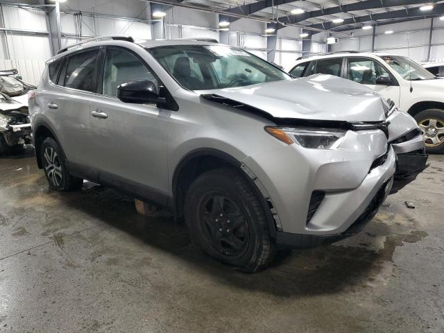 2T3BFREV2JW713432 | 2018 TOYOTA RAV4 LE