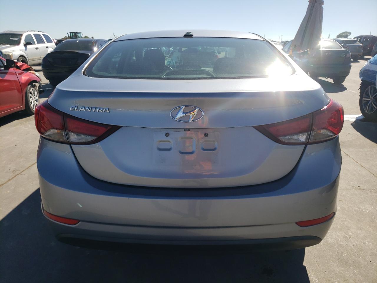 5NPDH4AE1GH662467 2016 Hyundai Elantra Se