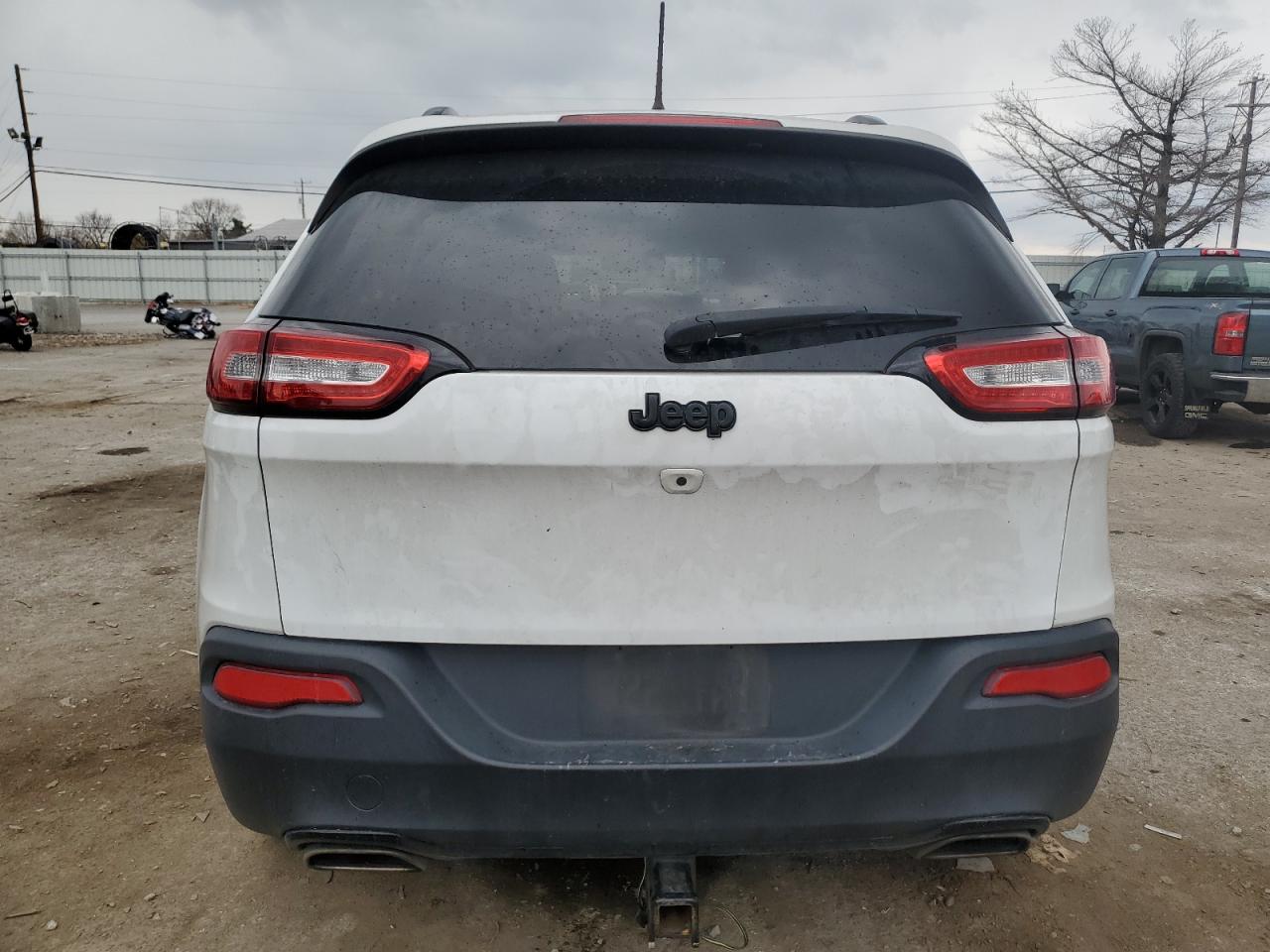 1C4PJLCX5JD577316 2018 Jeep Cherokee Latitude