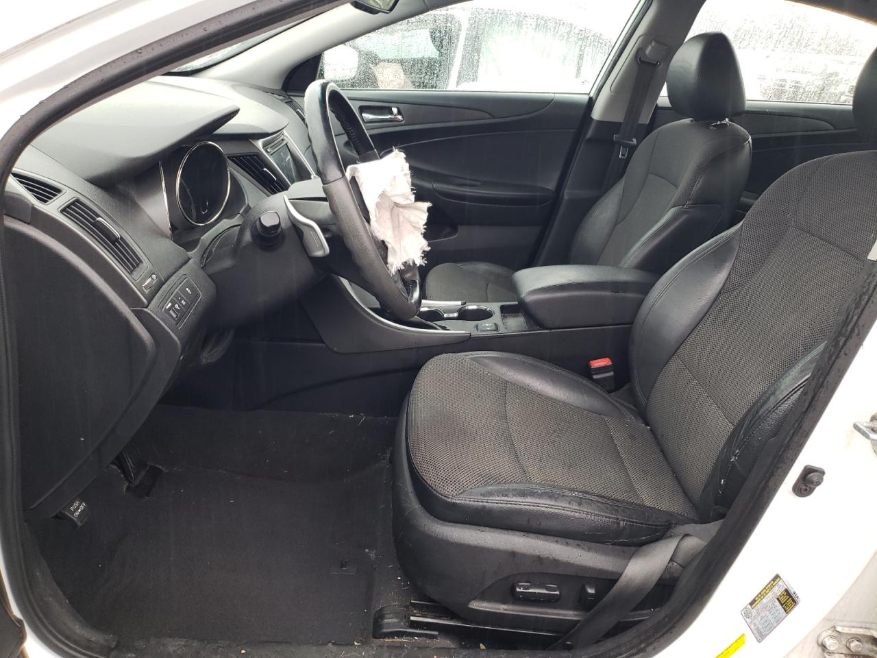 5NPEC4AC0DH633880 2013 Hyundai Sonata Se