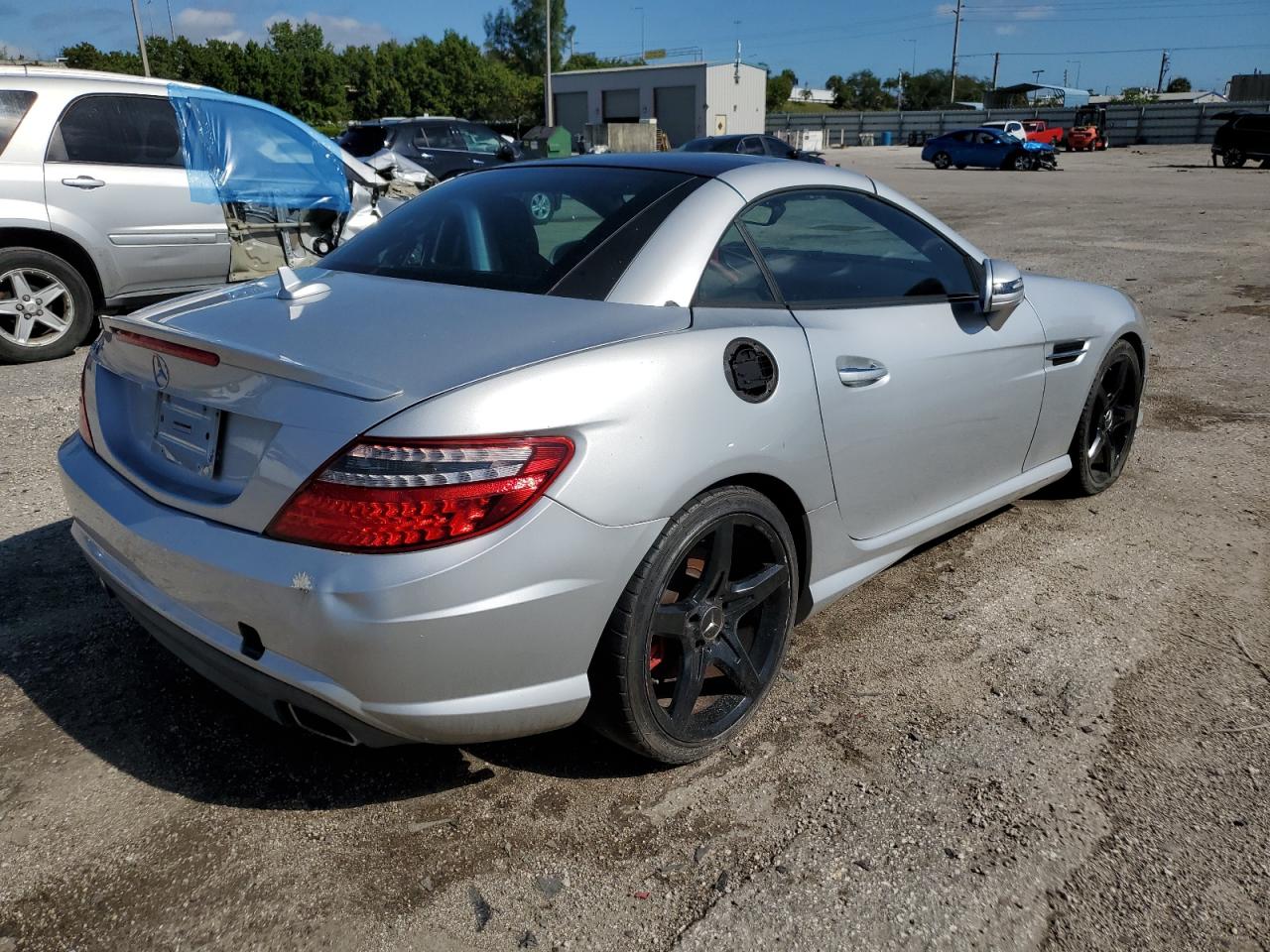 2014 Mercedes-Benz Slk 250 vin: WDDPK4HA4EF080927