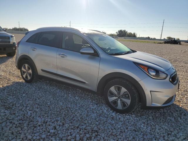 KNDCB3LC4K5250555 Kia Niro FE 4