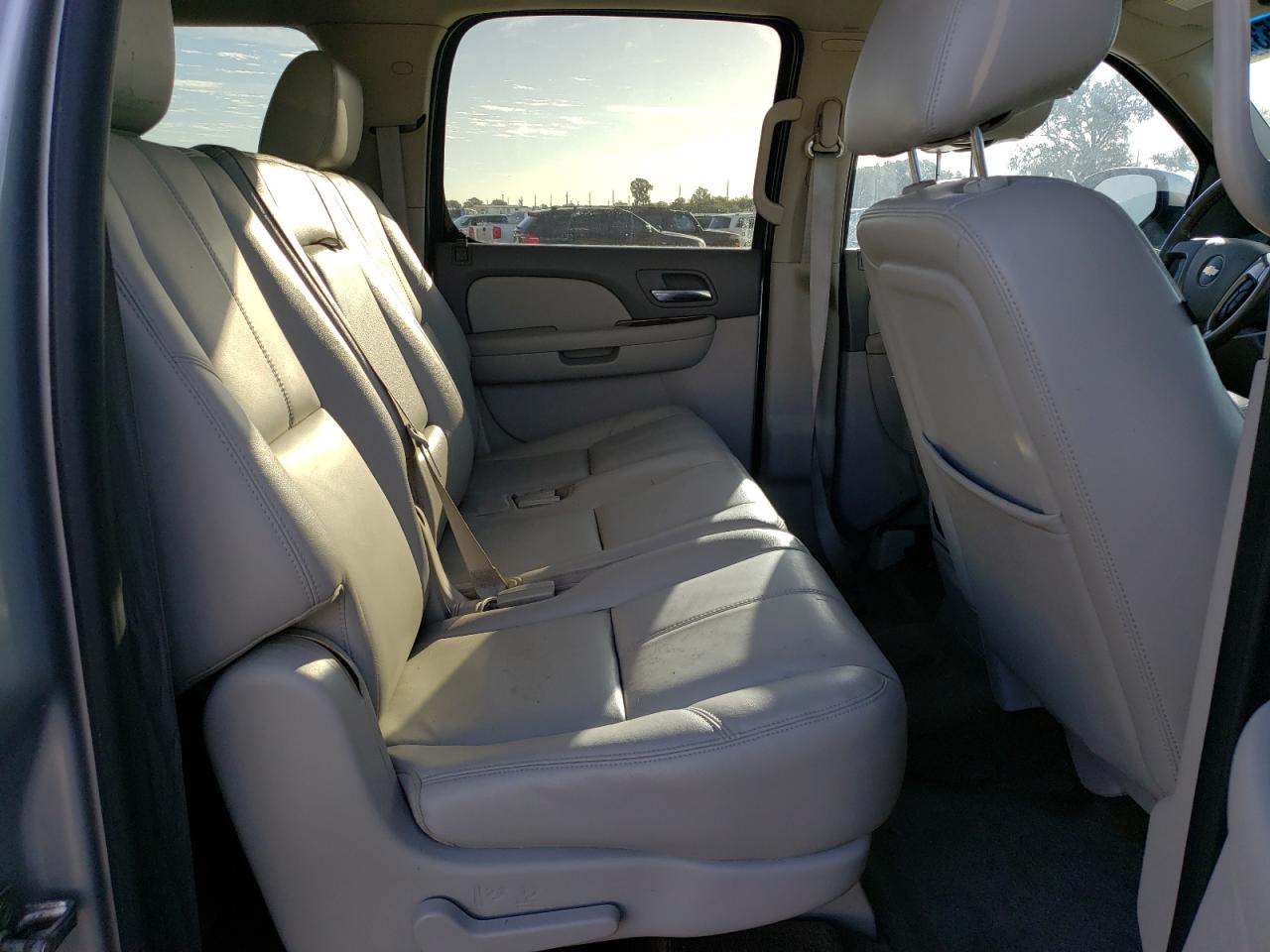 2012 Chevrolet Suburban K1500 Lt vin: 1GNSKJE73CR157530