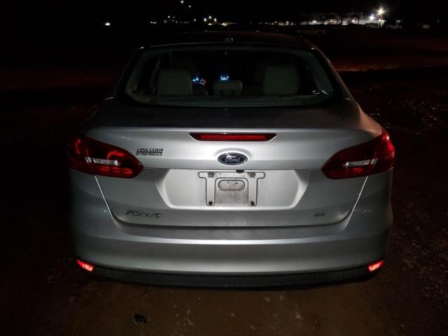 Lot #2443387753 2017 FORD FOCUS SE salvage car