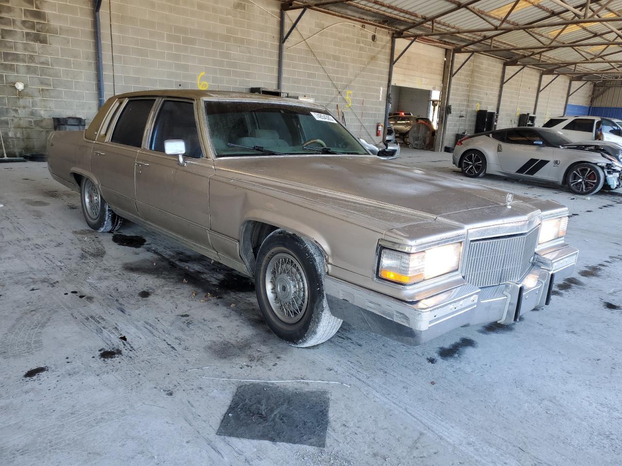 1G6DW5470LR732183 1990 Cadillac Brougham