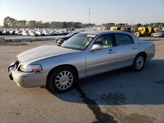 2008 Lincoln Town Car Signature Limited