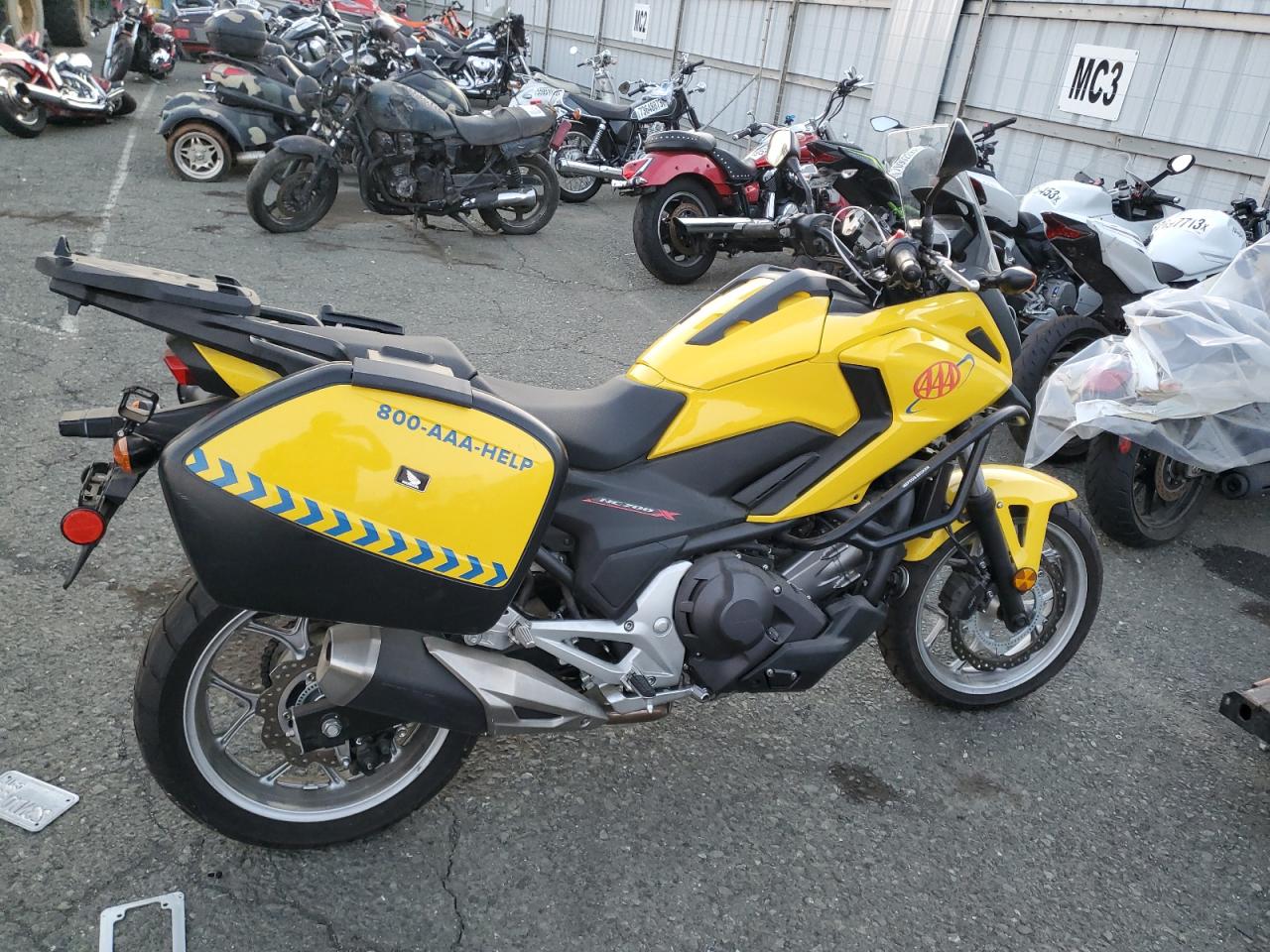 JH2RC8754HK100012 HONDA NC700XD 2017