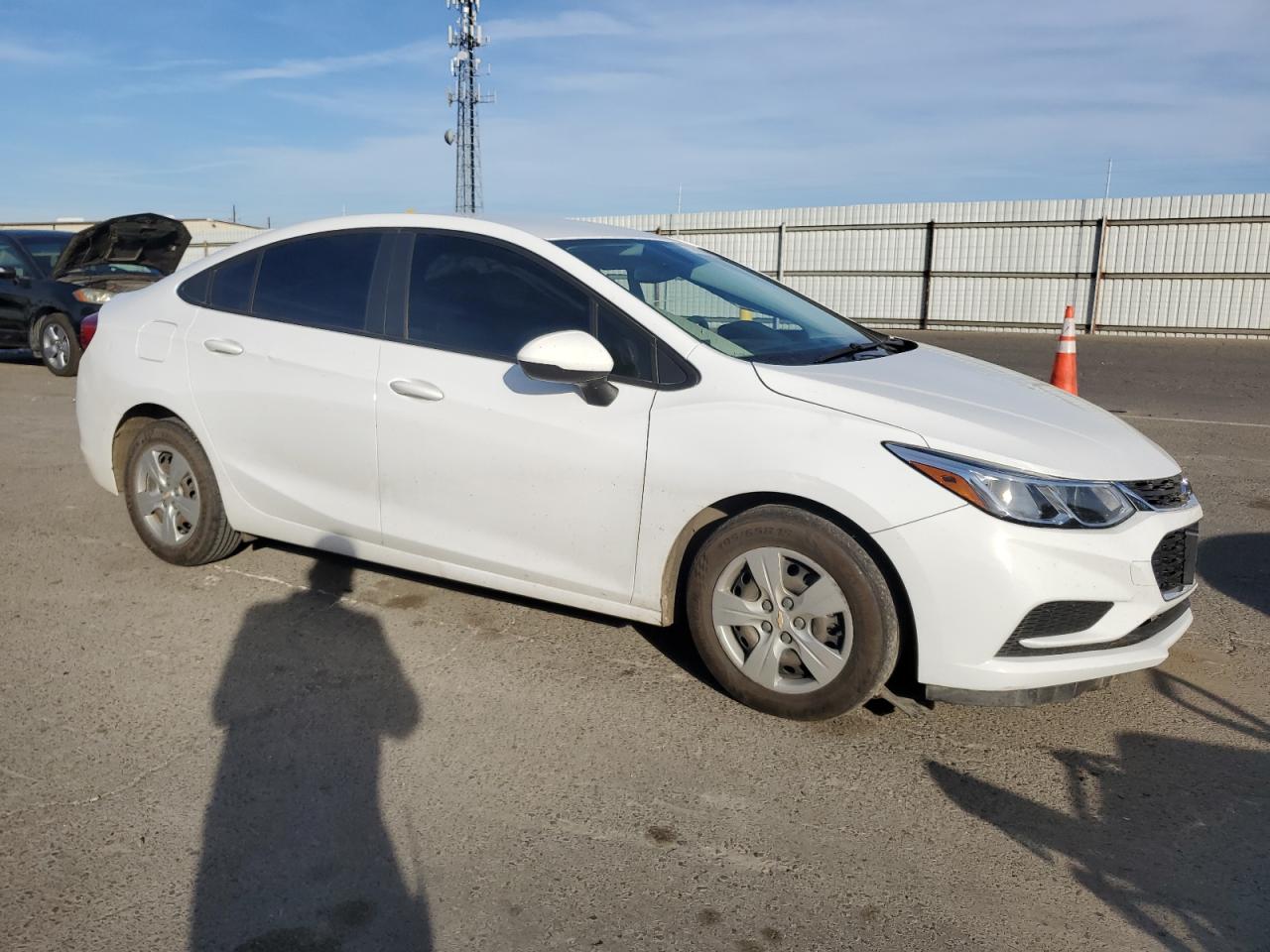 1G1BC5SM1J7238695 2018 Chevrolet Cruze Ls Auto