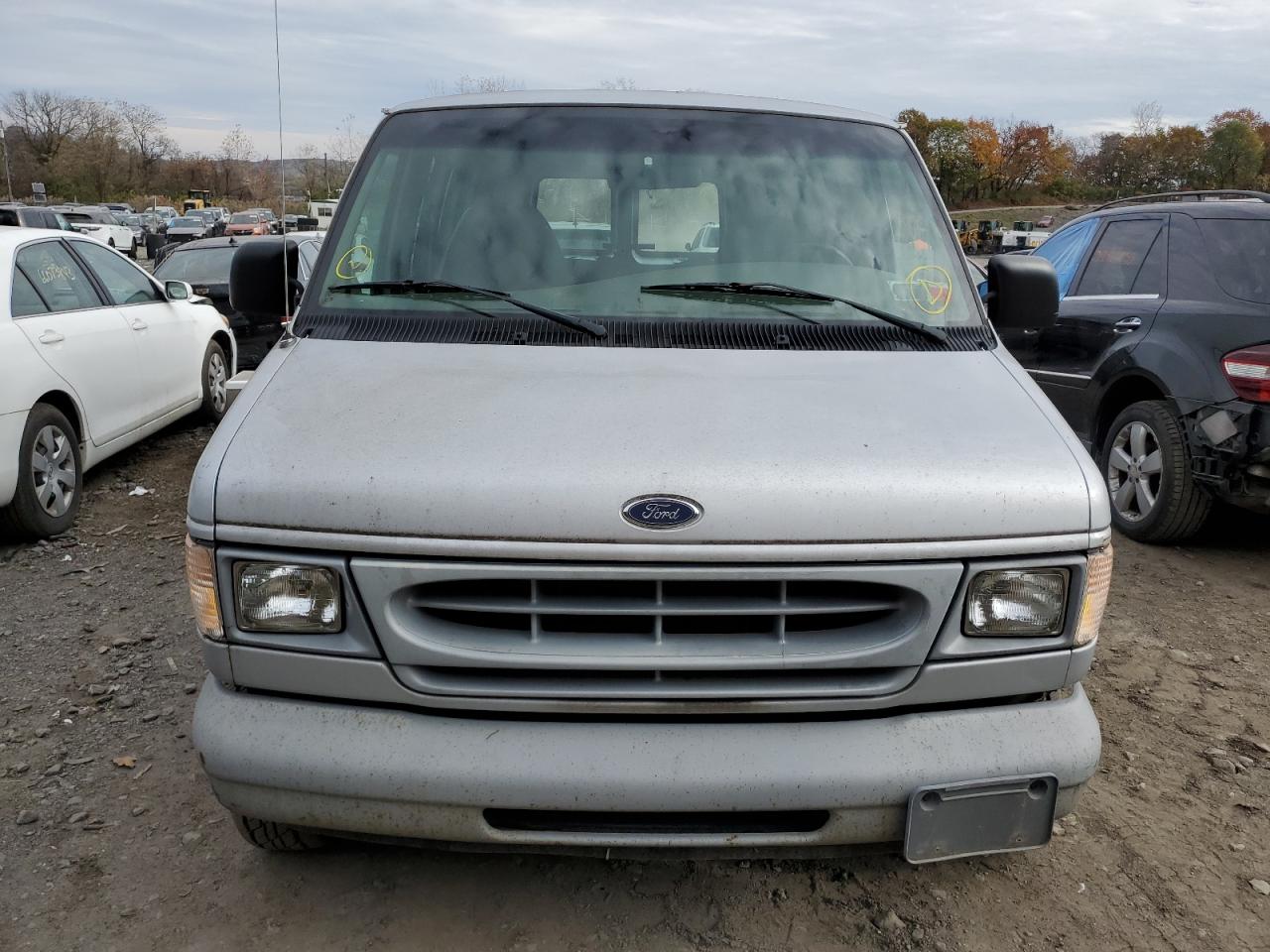 1ftre14w2yha32510 1FTRE14W2YHA32510 2000 Ford Econoline E150 Van
