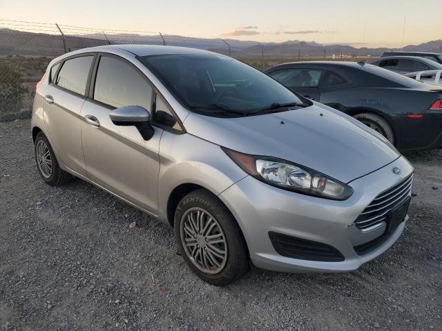 VIN 3FADP4TJXHM137857 2017 FORD FIESTA no.4