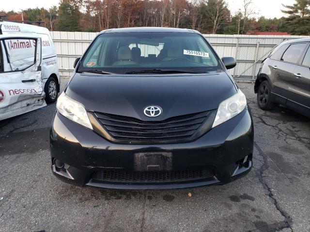 5TDZK3DC1FS531835 Toyota SIENNA